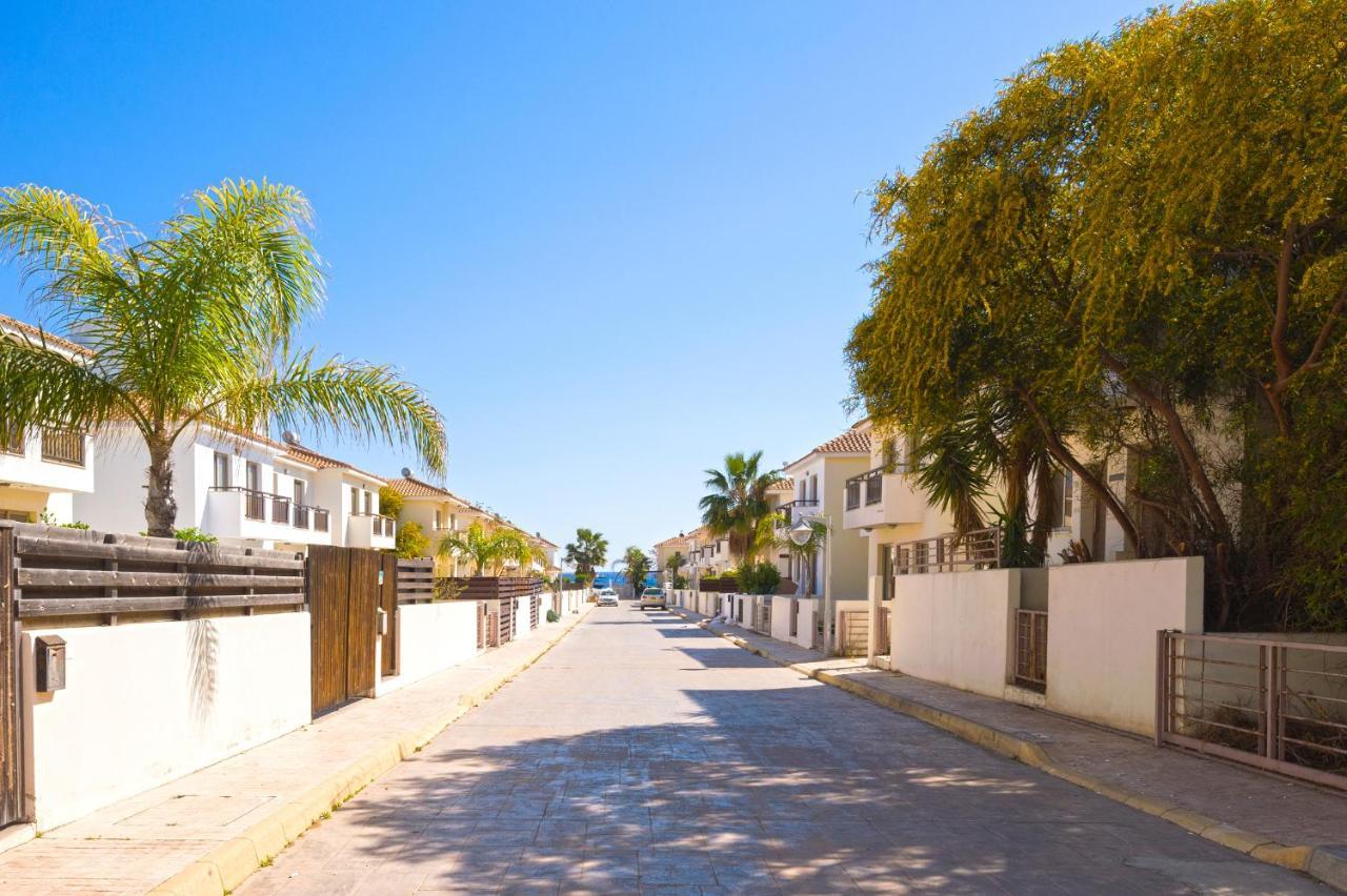 Villa Oasis Pernera Екстер'єр фото