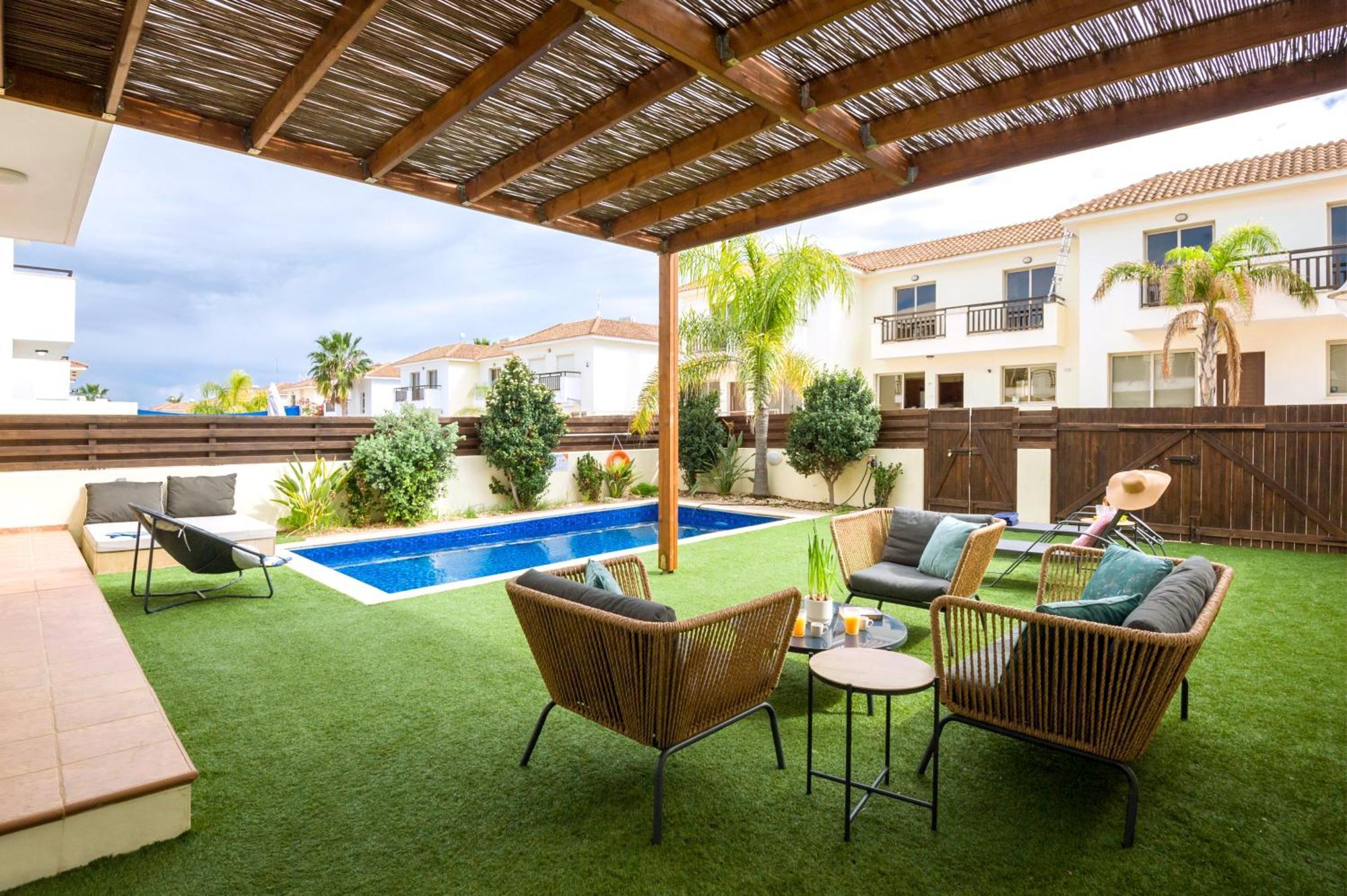 Villa Oasis Pernera Екстер'єр фото